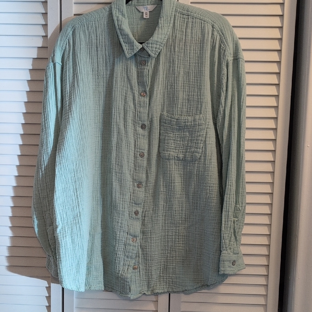 Time and Tru women's Light Green Button Down Shirt